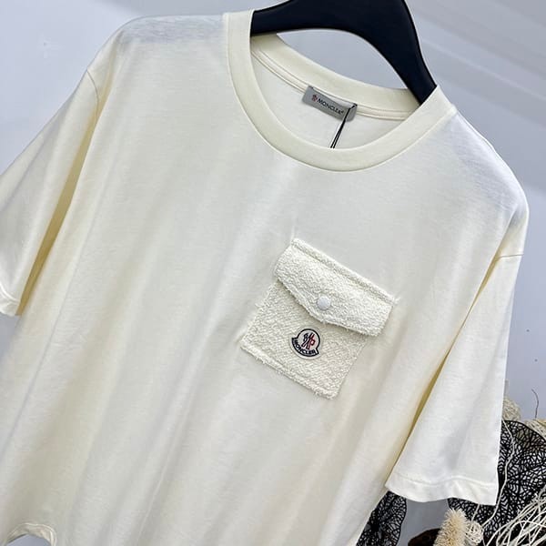 高品質モンクレール ロゴ パッチポケット Tシャツ パロディ 2色 mor83514